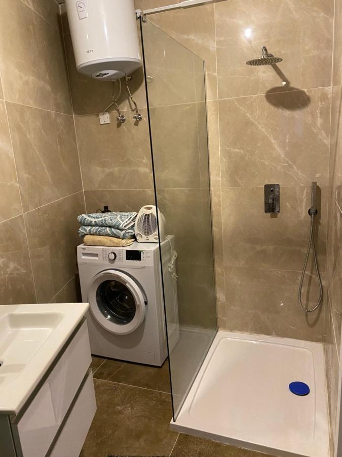 One Beautiful Bedroom Flat In Pietà Buitenkant foto